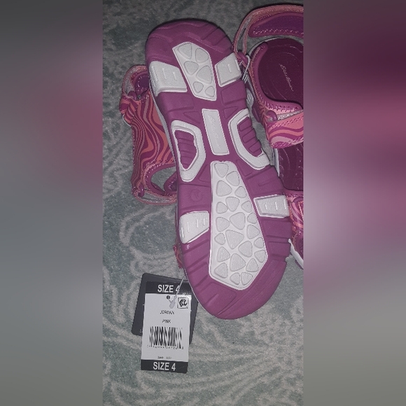 Eddie Bauer River Sandals - Jordan Wave Pink Big Girls' - size 4 NEW - Picture 2 of 2